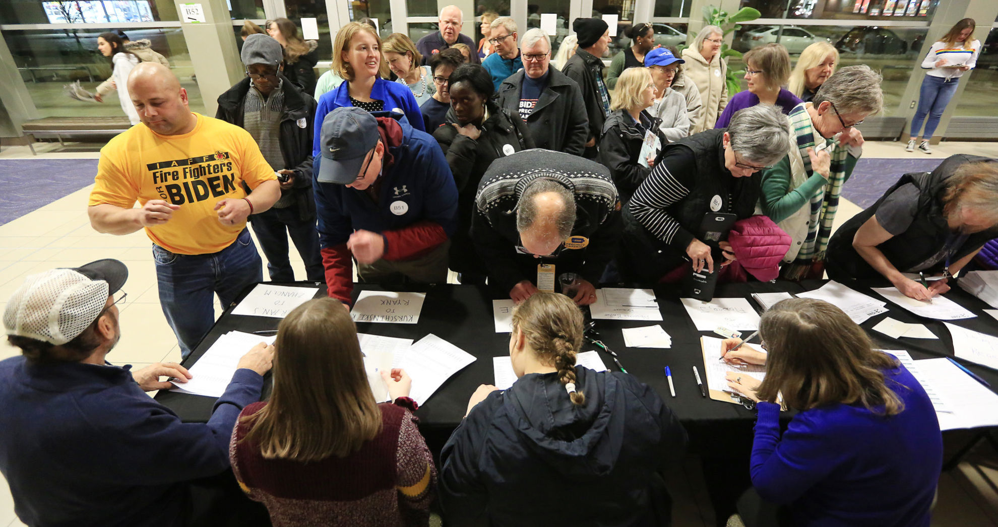 020420-ia-caucus-ks-001
